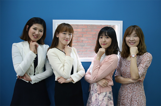 ▲ 꽃보다 바둑센터 주축 멤버 배윤진 3단, 이다혜 4단, 문도원 3단, 김혜림 4단.